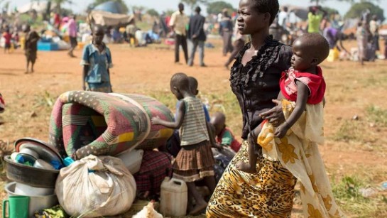Susan är flykting från Sydsudan. Hon flydde med sin son Robert på ryggen och vet inte om hennes man fortfarande lever. 