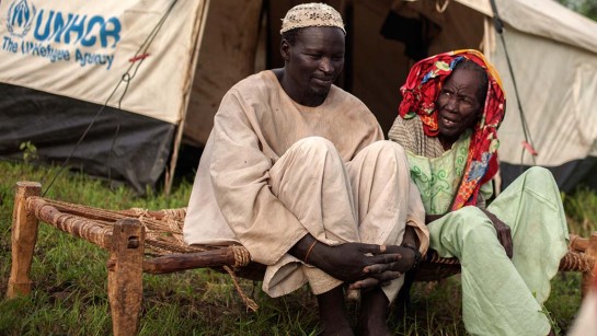 Awad och Dawa är i säkerhet i sitt nya hem där de är trygga. 