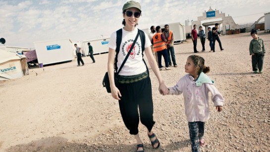 Med projektet ”Back to school” kommer UNHCR och Clowner utan gränser att kunna hjälpa över 5000 barn att börja skolan igen. 