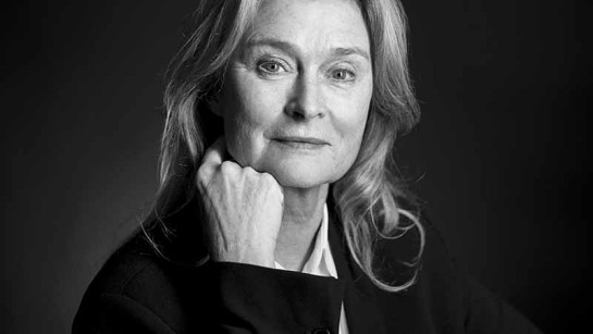 Skådespelerskan Lena Endre är ambassadör för UNHCR:s arbete.